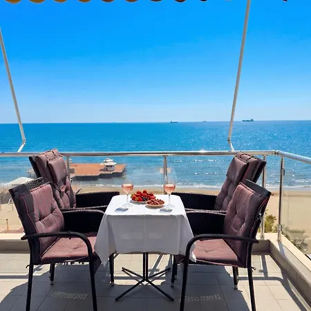 Apartman Beachfront- Sea View 105