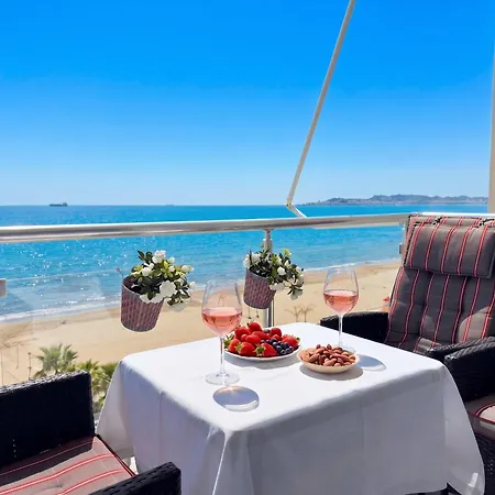 Beachfront- Sea View 105