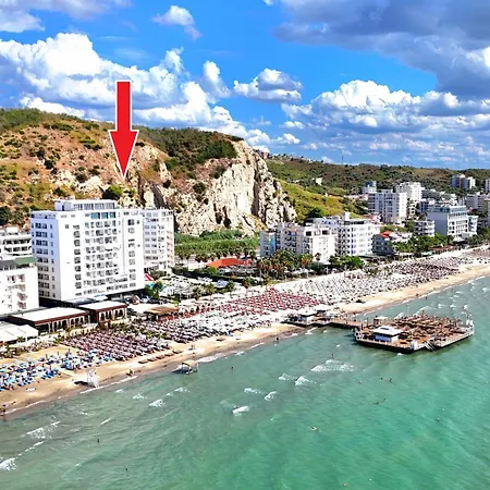 Apartament Beachfront- Sea View 105 *