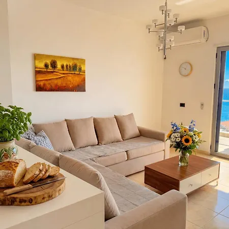 Beachfront- Sea View 105 Apartament Durrës