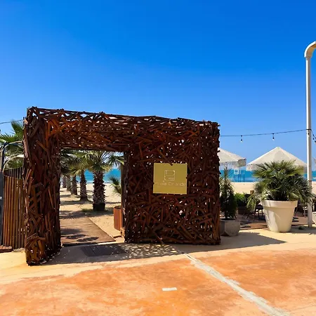 Apartman Beachfront- Sea View 105 *