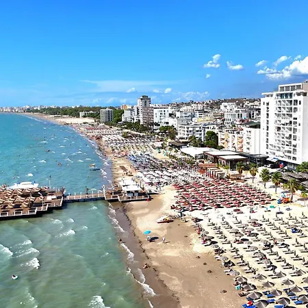 Beachfront- Sea View 105 Durrës